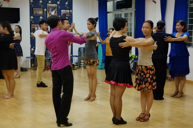 lớp học khiêu vũ ở TPHCM