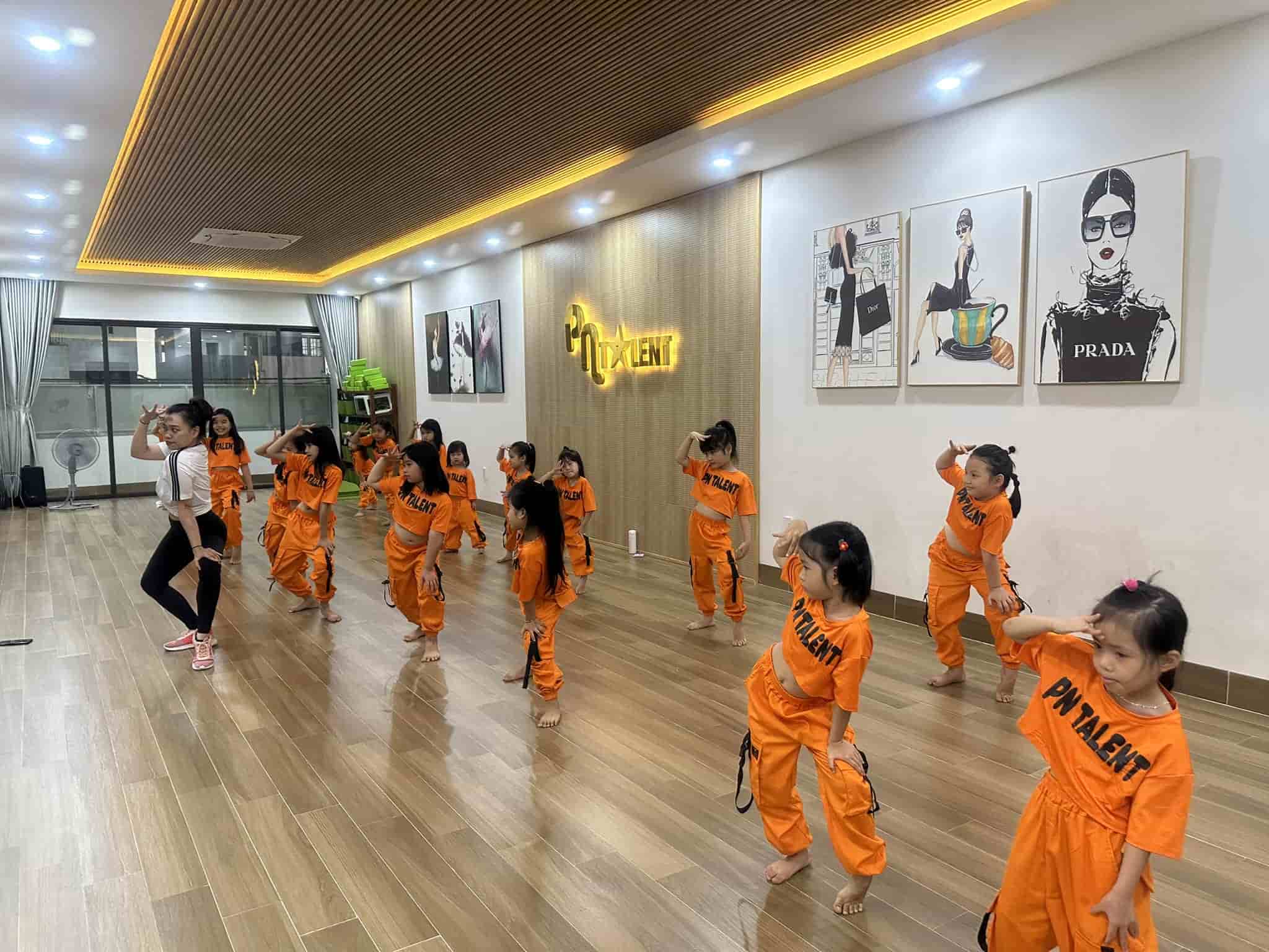 lớp học nhảy cho bé ở Đà Nẵng